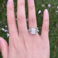 /public/photos/live/Accented Diamond Wedding Ring Set-1119 (3).webp